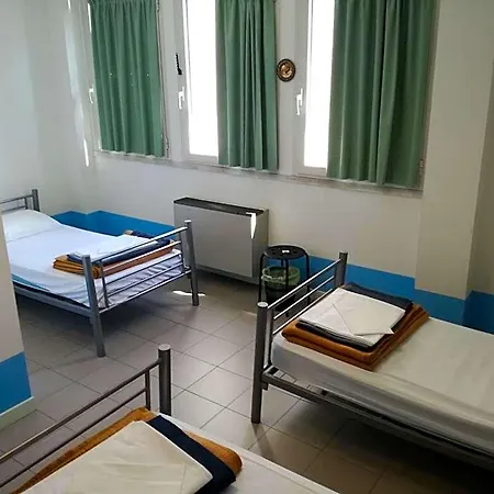 Domus Augusta Hostel *