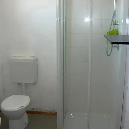 Domus Augusta Hostel *