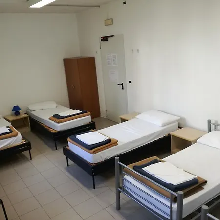 Domus Augusta Hostel *